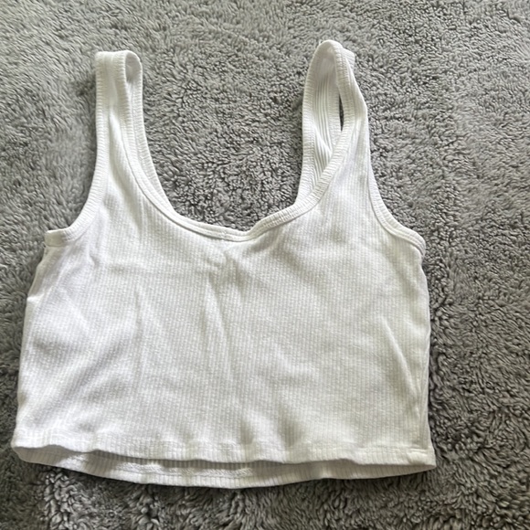 simple white garage tank! worn 4 times max - Picture 2 of 2